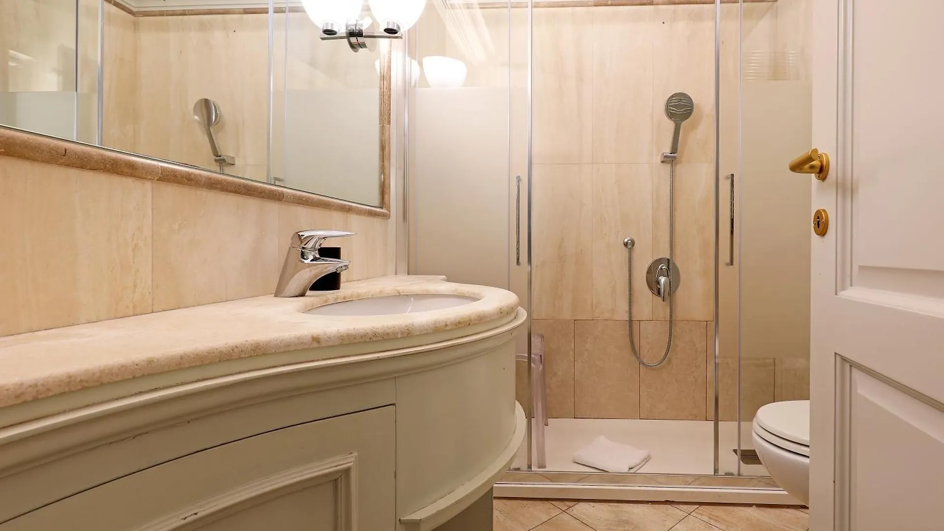 Lc Grandtour Calamatta Rome Apartment